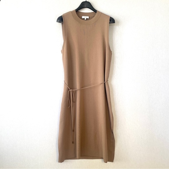 Aritzia Babaton Issac dress in Modern Taupe - Picture 3 of 9